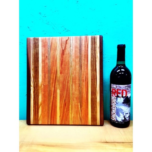 Small Mango Wood Cutting Board – Watson Kennedy